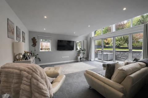 undefined, Woodland Avenue, Dursley, GL11 4EW