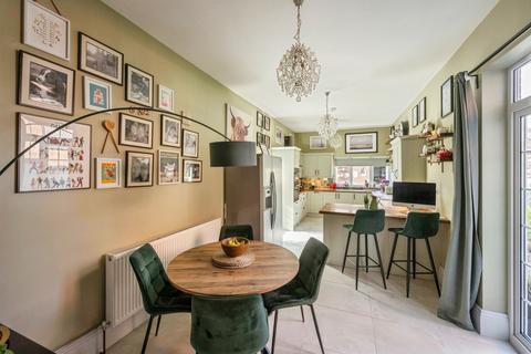 5 bedroom semi-detached house for sale, Axholme Road, Doncaster