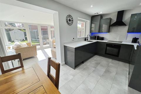 3 bedroom semi-detached house for sale, Oswell Road, Shrewsbury