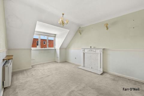 1 bedroom apartment for sale, Albert Road, Buckhurst Hill, IG9