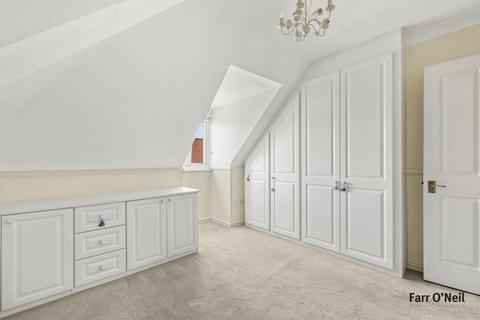 1 bedroom apartment for sale, Albert Road, Buckhurst Hill, IG9