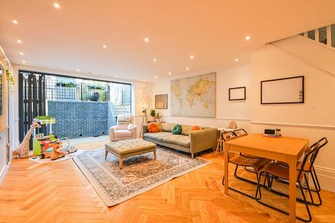 3 bedroom end of terrace house for sale, Grosvenor Avenue, Highbury and Islington, London, N5