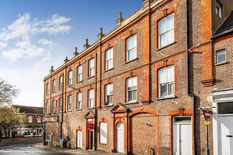 Studio for sale, Station Road, Chesham