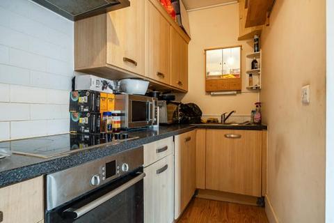 Studio for sale, Station Road, Chesham