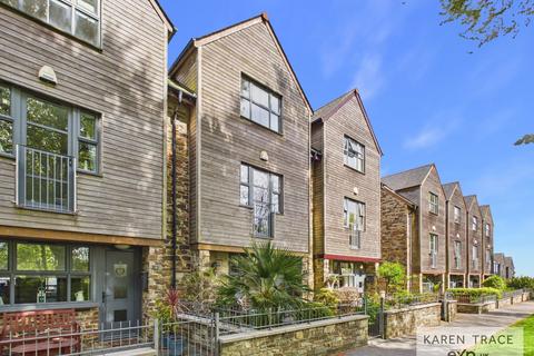 4 bedroom terraced house for sale, Railway Close, St. Austell PL25
