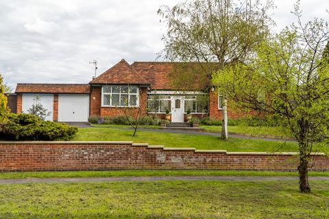 3 bedroom detached bungalow for sale, Station Road, Thurnby, LE7