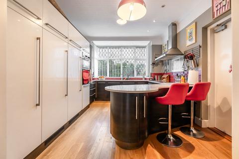 3 bedroom detached bungalow for sale, Station Road, Thurnby, LE7
