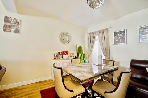3 bedroom terraced house for sale, Olive Road, Plaistow, London, E13