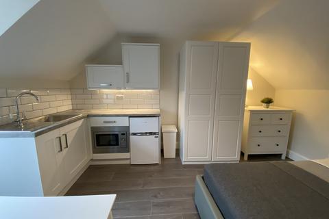 Flat to rent, Hastings Road, Maidstone, ME15