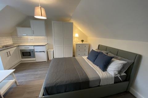 Flat to rent, Hastings Road, Maidstone, ME15