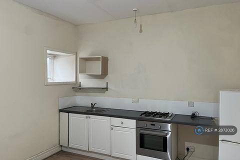1 bedroom flat to rent, Main St, Newmilns, KA16