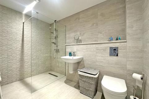 2 bedroom retirement property for sale, Wyrley Court, Walsall Road, Great Wyrley