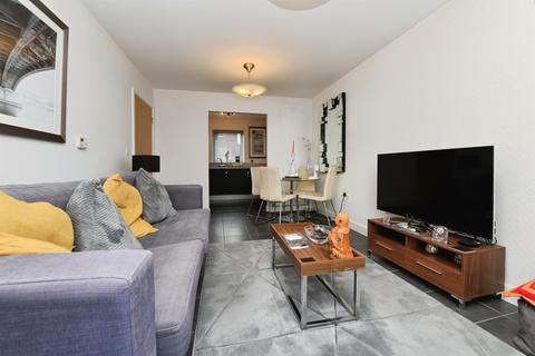 2 bedroom apartment for sale, Cedar Avenue, Chelmsford