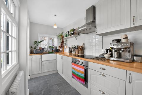2 bedroom terraced house for sale, Kent Road, Southsea