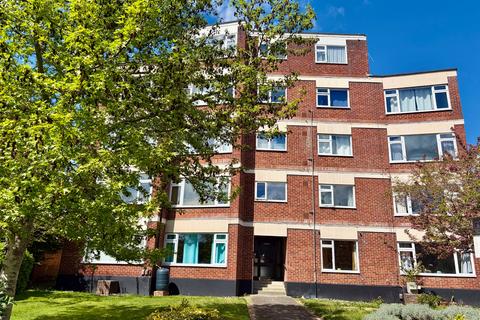 Studio to rent, WINN ROAD, SO17