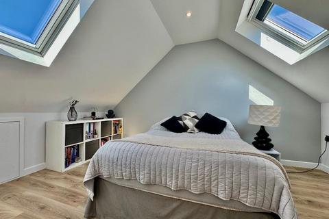 5 bedroom bungalow for sale, Clevedon Road, Luton, LU2