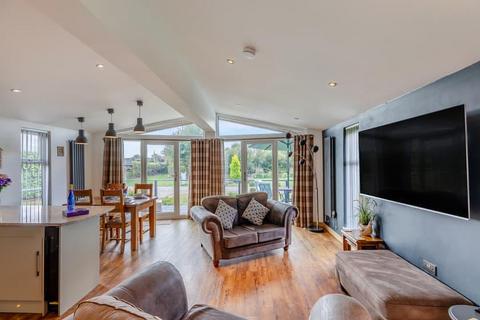 2 bedroom chalet for sale, Dudleston Heath, Nr Ellesmere.