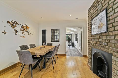 2 bedroom terraced house for sale, Sandycombe Road, Kew, Surrey, TW9