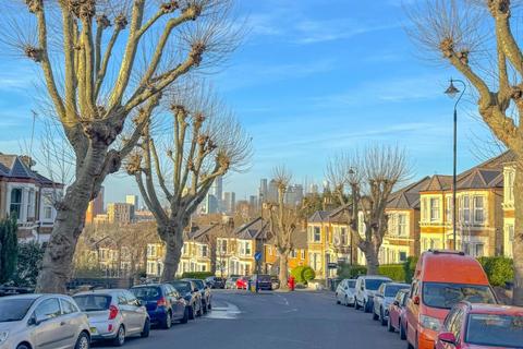2 bedroom flat to rent, Pepys Road, New Cross Gate, London  SE14