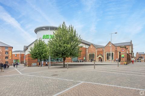 Shop to rent, Silver St Worcester WR1 2DA