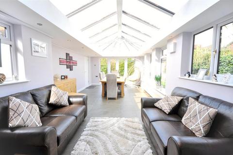 5 bedroom detached house for sale, Yarnfield Lane, Yarnfield, Stone
