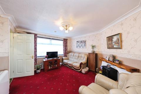 4 bedroom semi-detached house for sale, Park View Road, Kimberworth, Rotherham