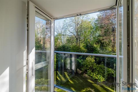1 bedroom apartment for sale, Michael Court, Oakfield, Sale