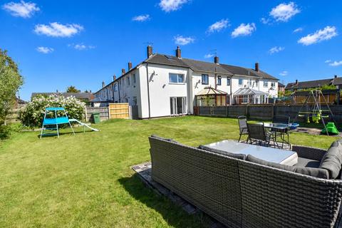 Terraced house - Willow Road, Partington, M31
