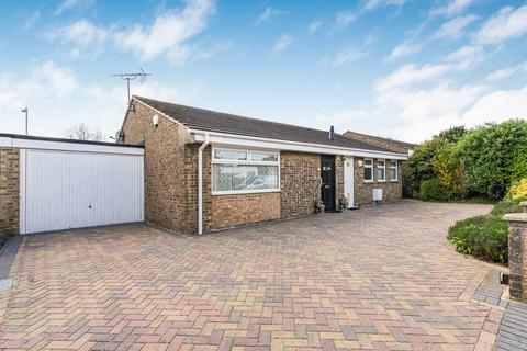 2 bedroom detached bungalow for sale, Chaucer Close, Bicester, OX26