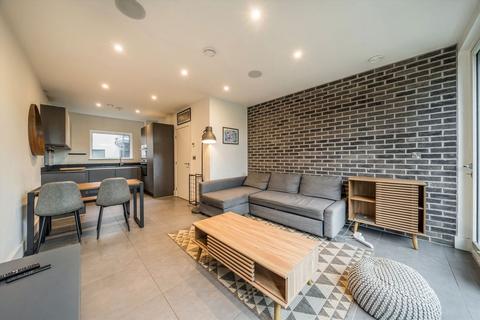 1 bedroom flat to rent, Remus Road, London E3