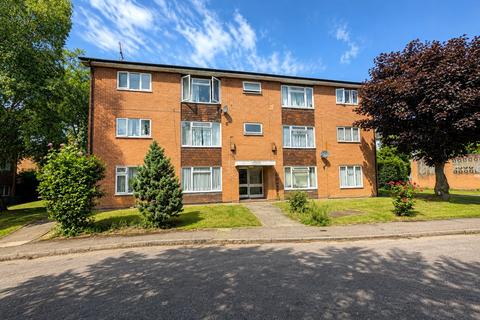 3 bedroom apartment for sale, Burlington Court, Hampshire GU11