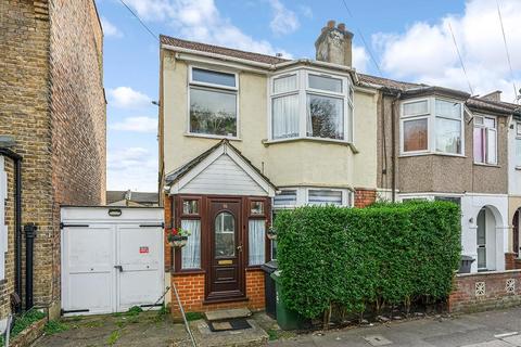 Alpha Road, Chingford