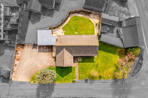 4 bedroom detached bungalow for sale, Quadring, Spalding PE11