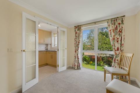 undefined, Cheltenham Road, Cheltenham GL52