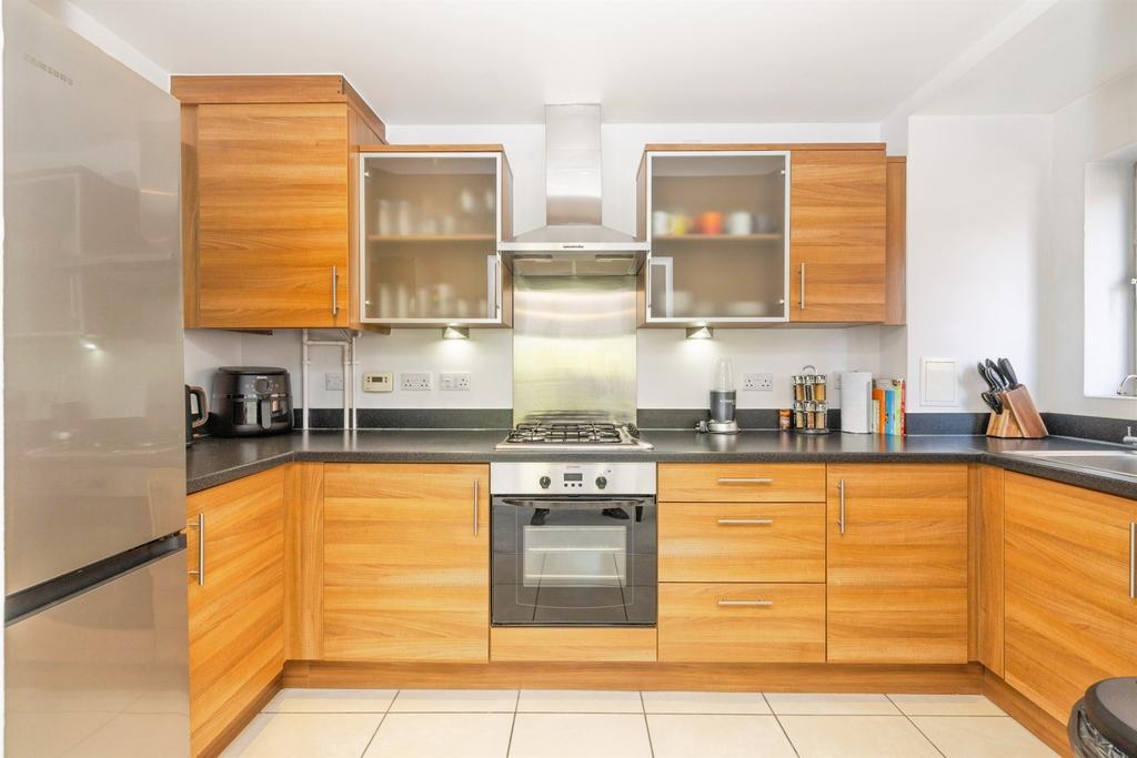 Raven Close, Watford – pohled 4