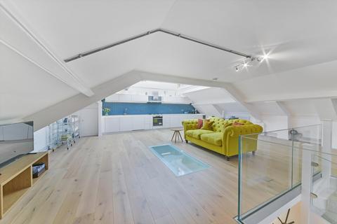 1 bedroom flat to rent, Royal Gate Apartments, Rutland Road, London, E9