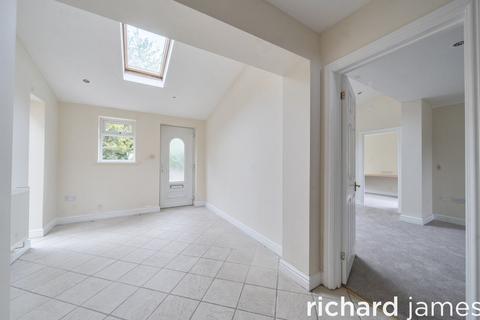 3 bedroom detached house for sale, Charlock Path, Charlock Path SN25
