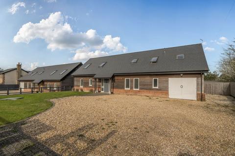 4 bedroom detached house for sale, Turnpike Road, Blunsdon SN26