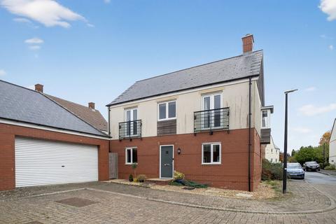 Detached house - Withering Road, Old Town SN1