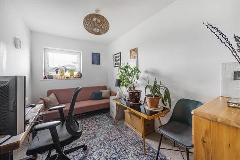 2 bedroom flat for sale, Allen Close, Marlborough Park SN3