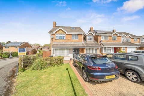 Detached house - Grosmont Drive, Toothill SN5