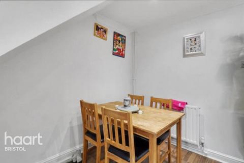 undefined, The Ridings, Bristol
