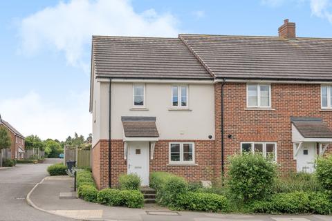 2 bedroom end of terrace house for sale, Weydon Lane, Farnham, Surrey, GU9