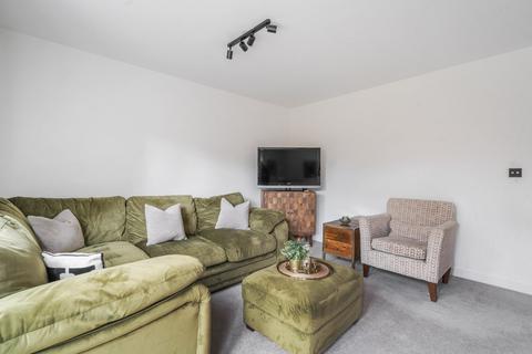 2 bedroom end of terrace house for sale, Weydon Lane, Farnham, Surrey, GU9
