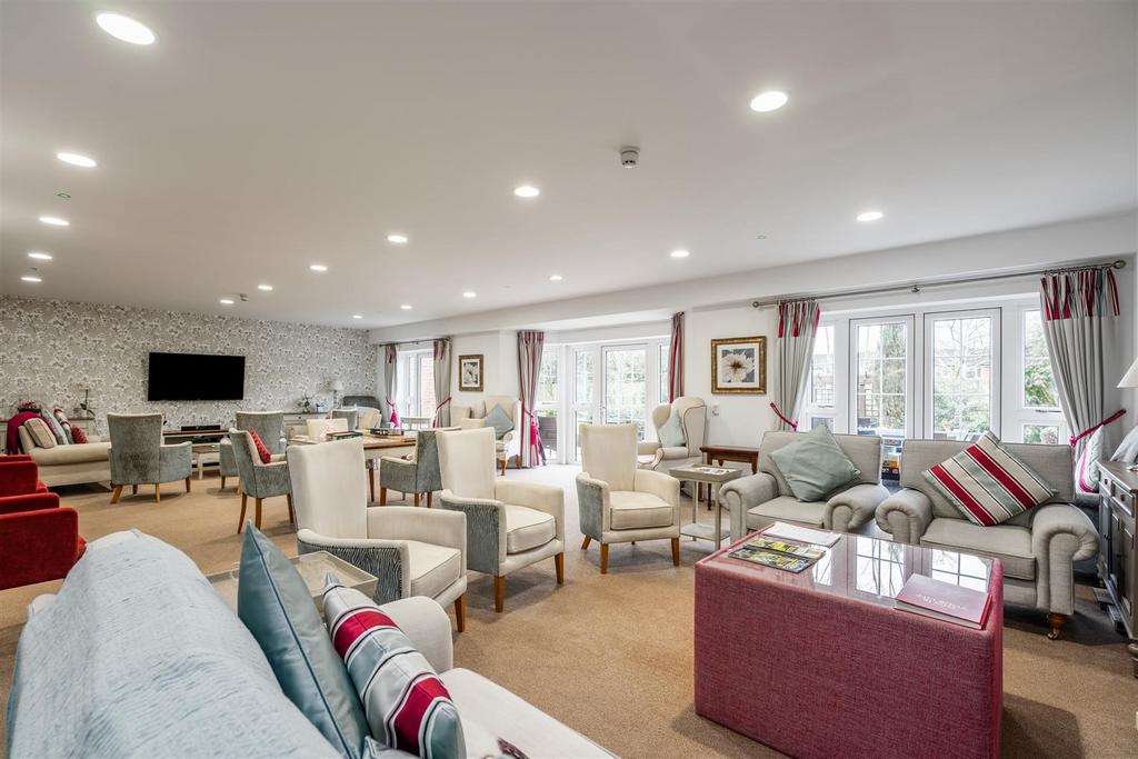 Apartment 21 Ravenshaw Court 14.jpg