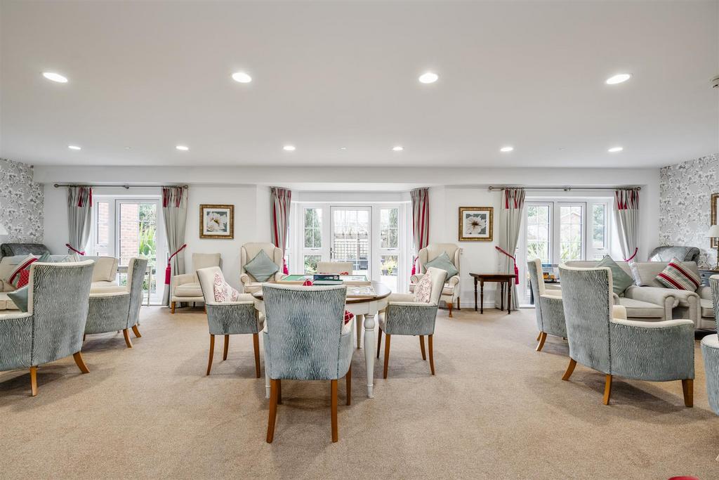 Apartment 21 Ravenshaw Court 13.jpg