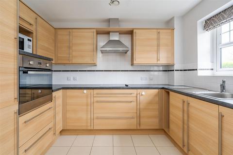 2 bedroom flat for sale, Four Ashes Road, Bentley Heath, Solihull