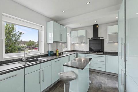 2 bedroom bungalow for sale, Leete Place, Royston,