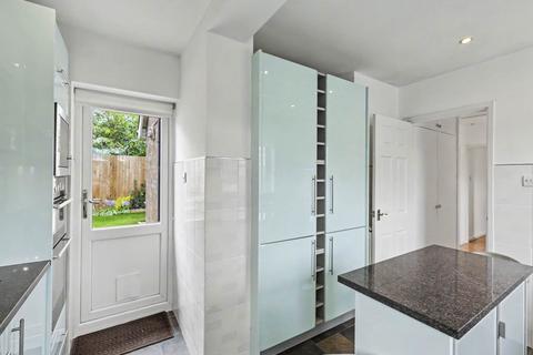 2 bedroom bungalow for sale, Leete Place, Royston,