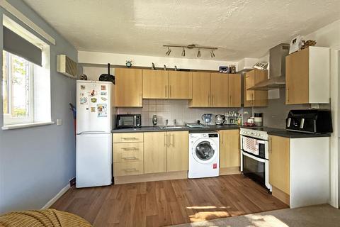 1 bedroom flat for sale, Lambourn Drive, Shrewsbury